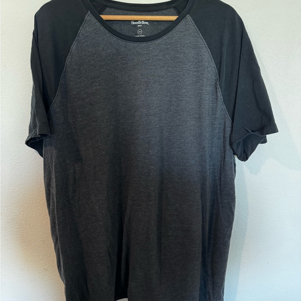 Goodfellow & Co Men's Charcoal and Black Tee XXL